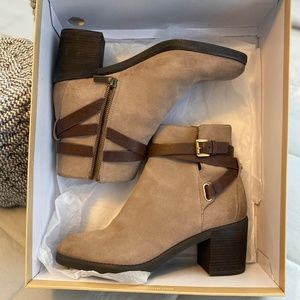 MICHAEL KORS BOOTS SZ 9M